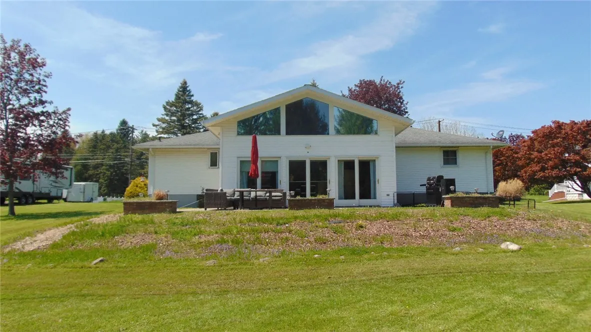 3057 North Genesee Street, Geneva Town, New York 1, Geneva Town, New York 14456, 2 Bedrooms Bedrooms, 8 Rooms Rooms,2 BathroomsBathrooms,Residential,For Sale,3057 North Genesee Street, Geneva Town, New York 1,R1598742