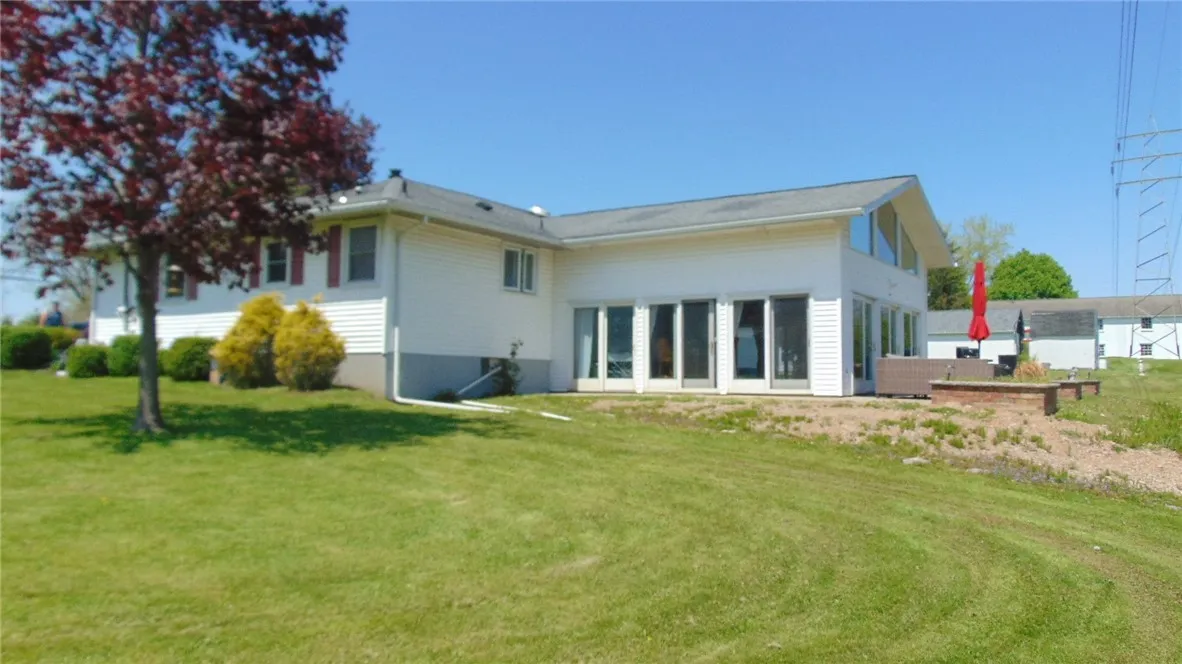 3057 North Genesee Street, Geneva Town, New York 1, Geneva Town, New York 14456, 2 Bedrooms Bedrooms, 8 Rooms Rooms,2 BathroomsBathrooms,Residential,For Sale,3057 North Genesee Street, Geneva Town, New York 1,R1598742