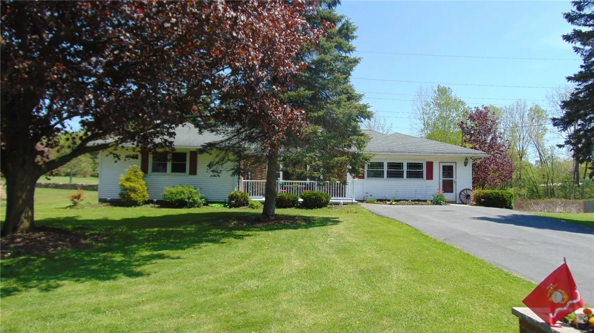 3057 North Genesee Street, Geneva Town, New York 1, Geneva Town, New York 14456, 2 Bedrooms Bedrooms, 8 Rooms Rooms,2 BathroomsBathrooms,Residential,For Sale,3057 North Genesee Street, Geneva Town, New York 1,R1598742