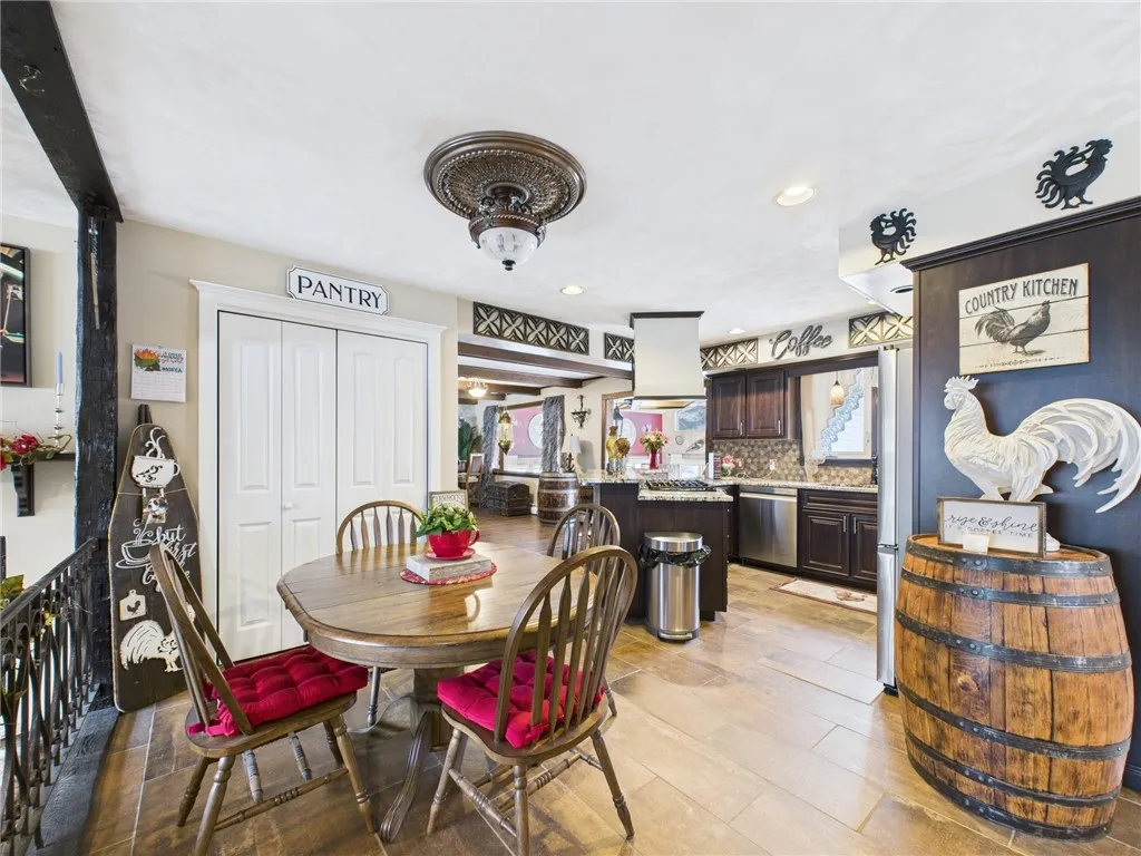3057 North Genesee Street, Geneva Town, New York 1, Geneva Town, New York 14456, 2 Bedrooms Bedrooms, 8 Rooms Rooms,2 BathroomsBathrooms,Residential,For Sale,3057 North Genesee Street, Geneva Town, New York 1,R1598742
