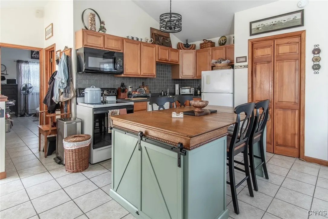 209 West Main Street, Hounsfield, New York 13685, Hounsfield, New York 13685, ,Commercial Sale,Closed,209 West Main Street, Hounsfield, New York 13685,0,S1598590