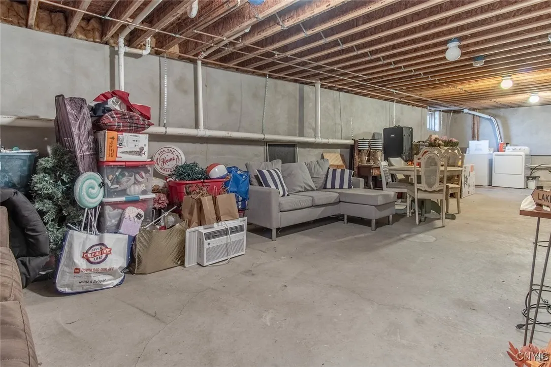 209 West Main Street, Hounsfield, New York 13685, Hounsfield, New York 13685, ,Commercial Sale,Closed,209 West Main Street, Hounsfield, New York 13685,0,S1598590