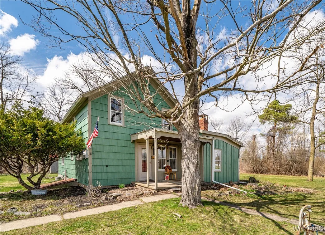 5710 Kraus Road, Clarence, New York 14031, Clarence, New York 14031, 3 Bedrooms Bedrooms, 6 Rooms Rooms,1 BathroomBathrooms,Residential,Closed,5710 Kraus Road, Clarence, New York 14031,0,B1597194