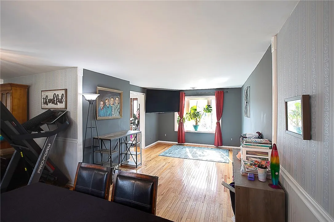 718 White Springs Drive, Geneva-town, New York 144, Geneva Town, New York 14456, 3 Bedrooms Bedrooms, 8 Rooms Rooms,2 BathroomsBathrooms,Residential,Closed,718 White Springs Drive, Geneva-town, New York 144,R1598910
