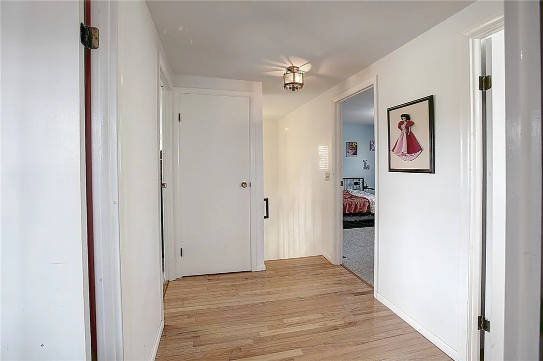 718 White Springs Drive, Geneva-town, New York 144, Geneva Town, New York 14456, 3 Bedrooms Bedrooms, 8 Rooms Rooms,2 BathroomsBathrooms,Residential,Closed,718 White Springs Drive, Geneva-town, New York 144,R1598910