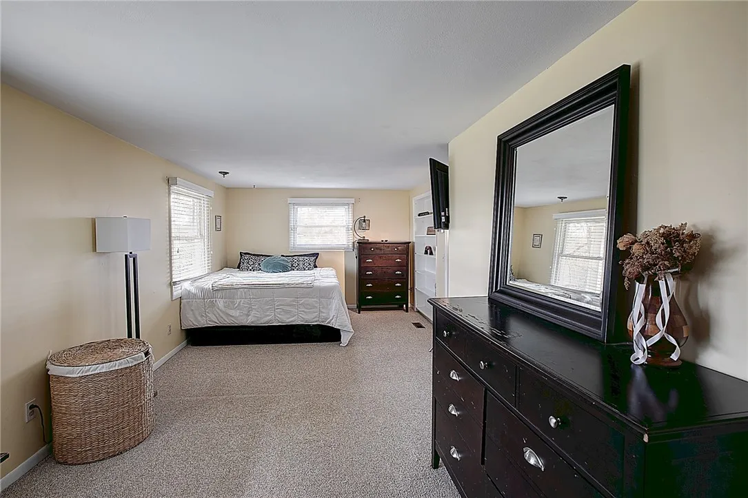 718 White Springs Drive, Geneva-town, New York 144, Geneva Town, New York 14456, 3 Bedrooms Bedrooms, 8 Rooms Rooms,2 BathroomsBathrooms,Residential,Closed,718 White Springs Drive, Geneva-town, New York 144,R1598910