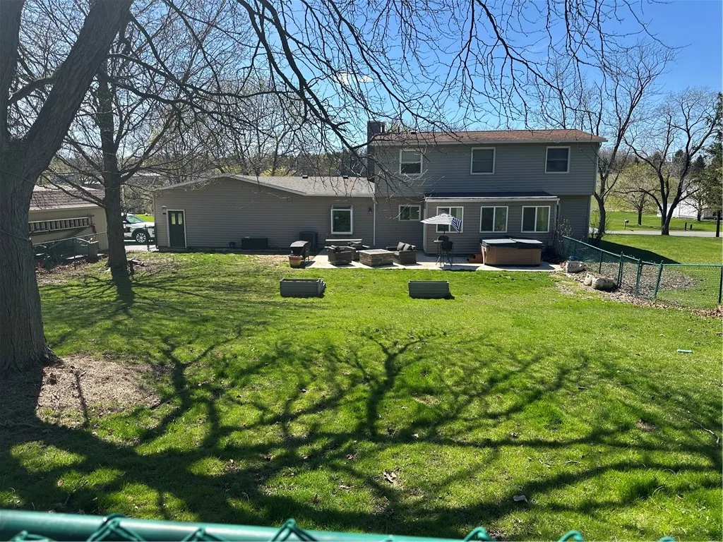 718 White Springs Drive, Geneva-town, New York 144, Geneva Town, New York 14456, 3 Bedrooms Bedrooms, 8 Rooms Rooms,2 BathroomsBathrooms,Residential,Closed,718 White Springs Drive, Geneva-town, New York 144,R1598910