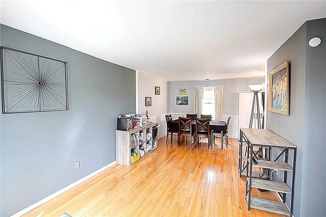 718 White Springs Drive, Geneva-town, New York 144, Geneva Town, New York 14456, 3 Bedrooms Bedrooms, 8 Rooms Rooms,2 BathroomsBathrooms,Residential,Closed,718 White Springs Drive, Geneva-town, New York 144,R1598910