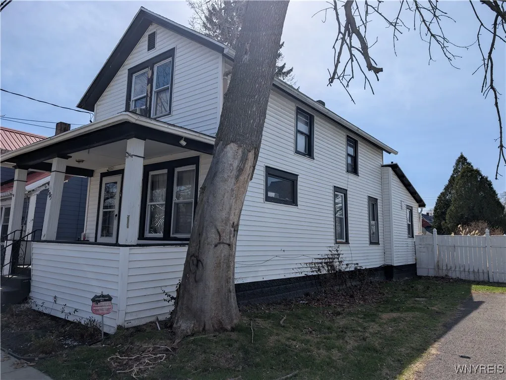 505 Canary Street, Dunkirk-city, New York 14048, Dunkirk, New York 14048, 3 Bedrooms Bedrooms, 7 Rooms Rooms,1 BathroomBathrooms,Residential,Closed,505 Canary Street, Dunkirk-city, New York 14048,0,B1598865