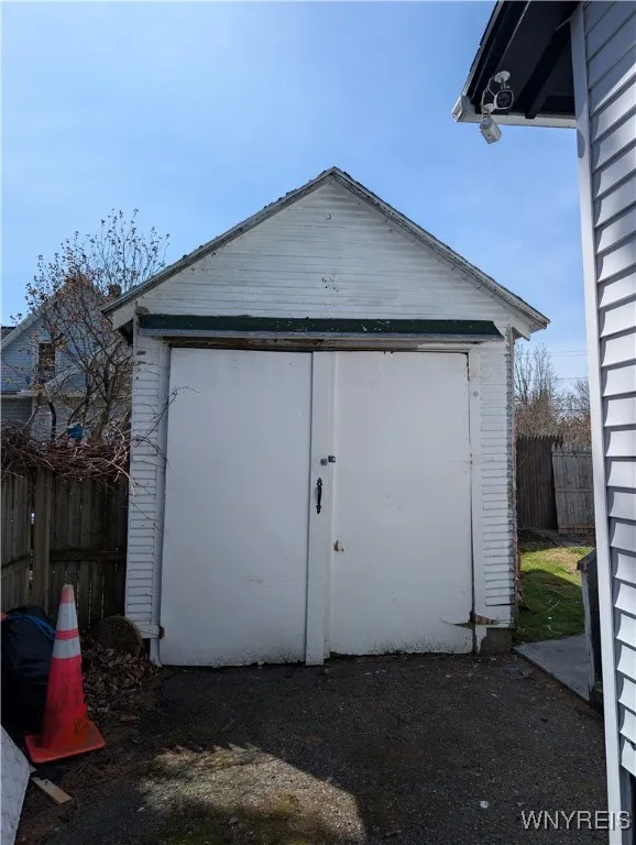 505 Canary Street, Dunkirk-city, New York 14048, Dunkirk, New York 14048, 3 Bedrooms Bedrooms, 7 Rooms Rooms,1 BathroomBathrooms,Residential,Closed,505 Canary Street, Dunkirk-city, New York 14048,0,B1598865