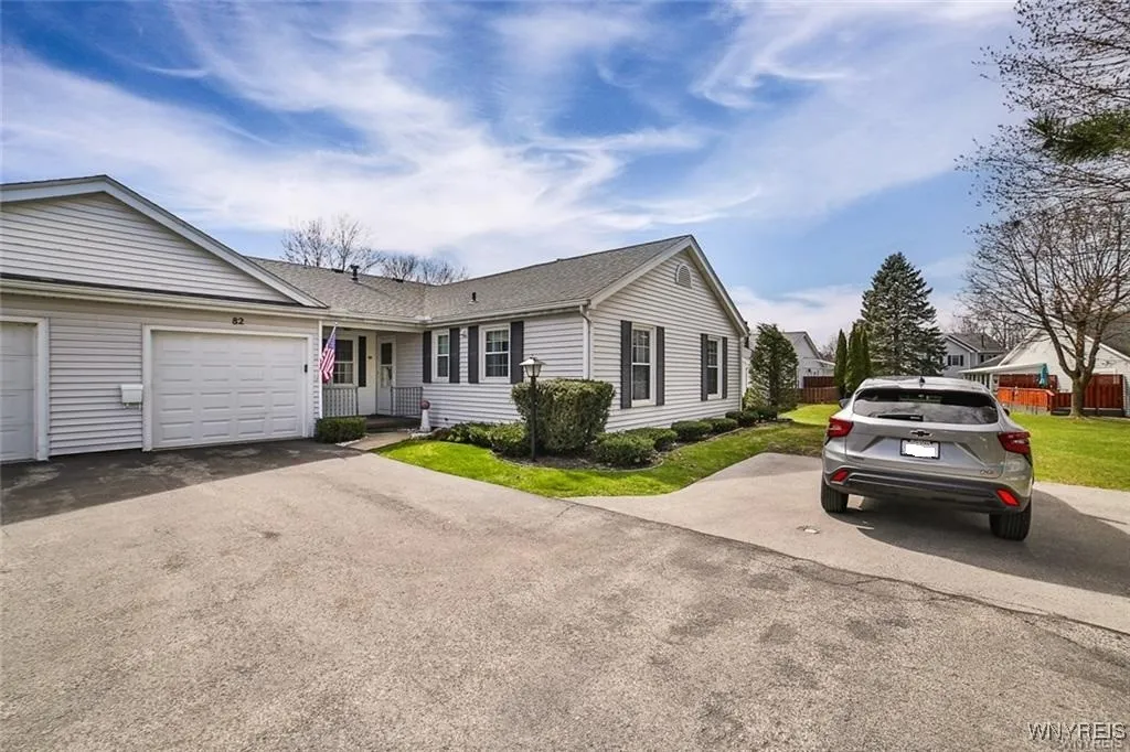 Convenient additional parking in 2 car side pad in front of unit.