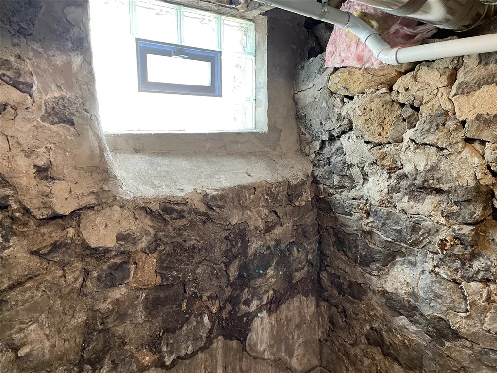 All new block glass windows in the basement. Some with ventilation.