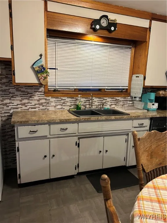 1275 Kenmore Avenue, Tonawanda, New York 14217, Tonawanda, New York 14217, 3 Bedrooms Bedrooms, 7 Rooms Rooms,1 BathroomBathrooms,Residential,For Sale,1275 Kenmore Avenue, Tonawanda, New York 14217,B1598831