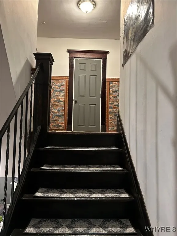 1275 Kenmore Avenue, Tonawanda, New York 14217, Tonawanda, New York 14217, 3 Bedrooms Bedrooms, 7 Rooms Rooms,1 BathroomBathrooms,Residential,For Sale,1275 Kenmore Avenue, Tonawanda, New York 14217,B1598831