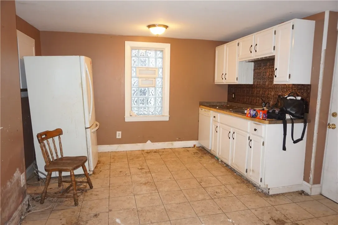 Buffalo, New York 14201, 3 Bedrooms Bedrooms, 7 Rooms Rooms,2 BathroomsBathrooms,Residential,Closed,R1599027
