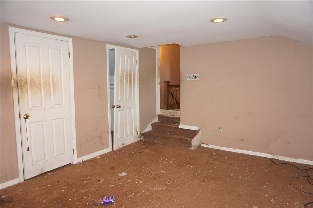 Buffalo, New York 14201, 3 Bedrooms Bedrooms, 7 Rooms Rooms,2 BathroomsBathrooms,Residential,Closed,R1599027