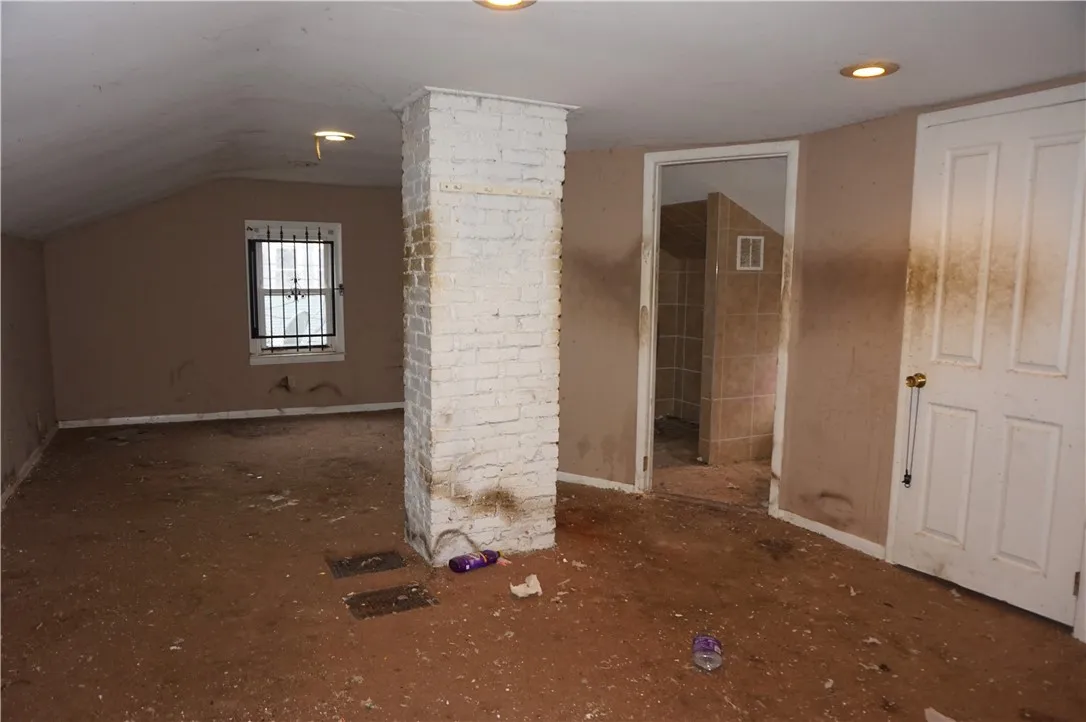 Buffalo, New York 14201, 3 Bedrooms Bedrooms, 7 Rooms Rooms,2 BathroomsBathrooms,Residential,Closed,R1599027