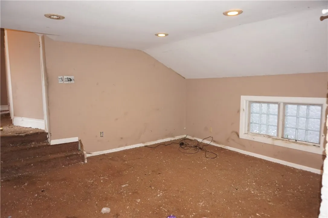 Buffalo, New York 14201, 3 Bedrooms Bedrooms, 7 Rooms Rooms,2 BathroomsBathrooms,Residential,Closed,R1599027