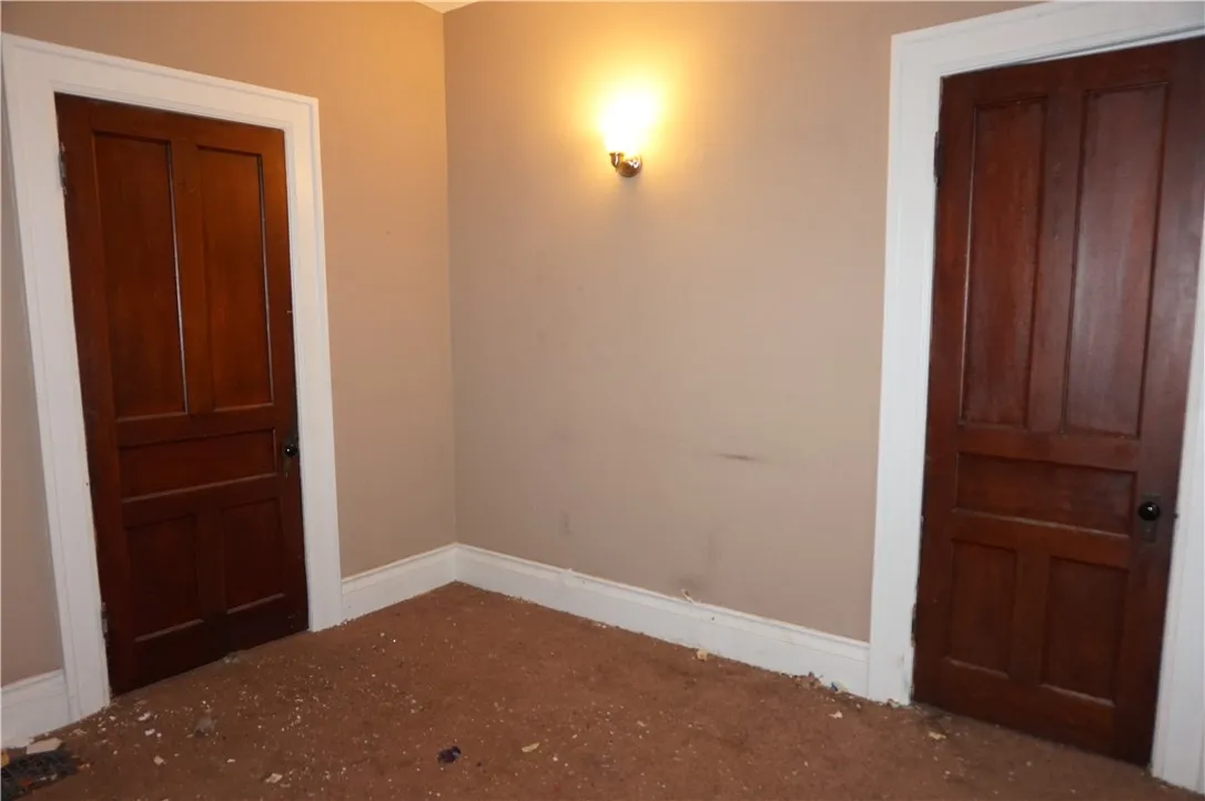 Buffalo, New York 14201, 3 Bedrooms Bedrooms, 7 Rooms Rooms,2 BathroomsBathrooms,Residential,Closed,R1599027