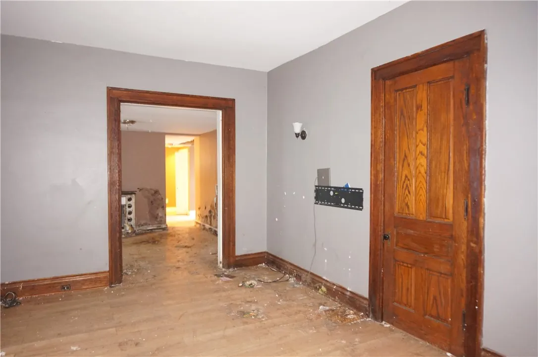 Buffalo, New York 14201, 3 Bedrooms Bedrooms, 7 Rooms Rooms,2 BathroomsBathrooms,Residential,Closed,R1599027