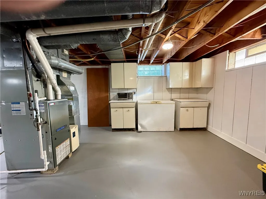 257 Ehinger Drive, West Seneca, New York 14224, West Seneca, New York 14224, 4 Bedrooms Bedrooms, 6 Rooms Rooms,1 BathroomBathrooms,Residential,Closed,257 Ehinger Drive, West Seneca, New York 14224,B1596925