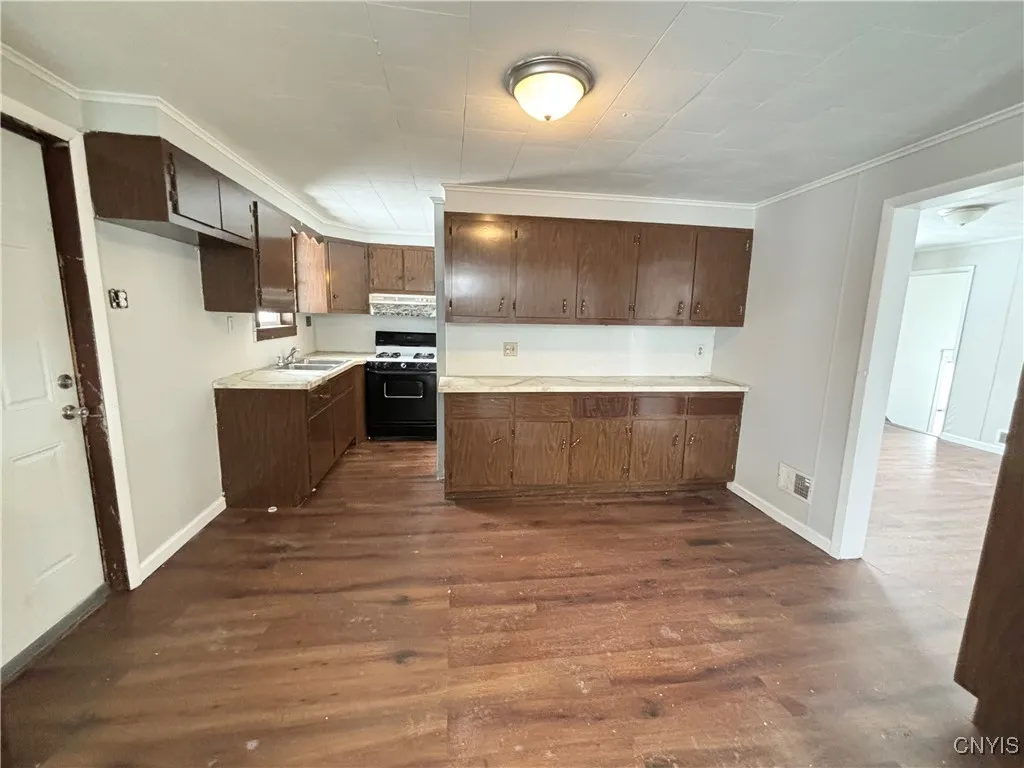 149 River Street, Rome-inside, New York 13440, Rome, New York 13440, 6 Bedrooms Bedrooms, ,2 BathroomsBathrooms,Residential,Closed,149 River Street, Rome-inside, New York 13440,0,S1597204