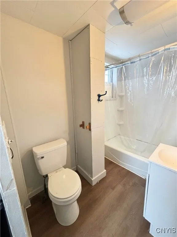 149 River Street, Rome-inside, New York 13440, Rome, New York 13440, 6 Bedrooms Bedrooms, ,2 BathroomsBathrooms,Residential,Closed,149 River Street, Rome-inside, New York 13440,0,S1597204