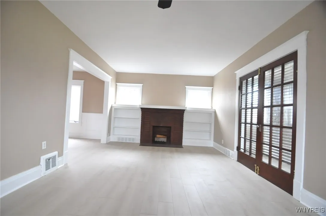 333 Getzville Road, Amherst, New York 14226, Amherst, New York 14226, 3 Bedrooms Bedrooms, 8 Rooms Rooms,1 BathroomBathrooms,Residential Lease,For Rent,333 Getzville Road, Amherst, New York 14226,B1599144