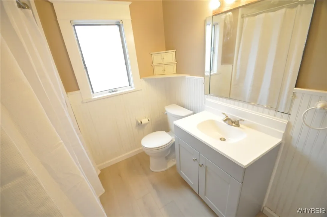 333 Getzville Road, Amherst, New York 14226, Amherst, New York 14226, 3 Bedrooms Bedrooms, 8 Rooms Rooms,1 BathroomBathrooms,Residential Lease,For Rent,333 Getzville Road, Amherst, New York 14226,B1599144