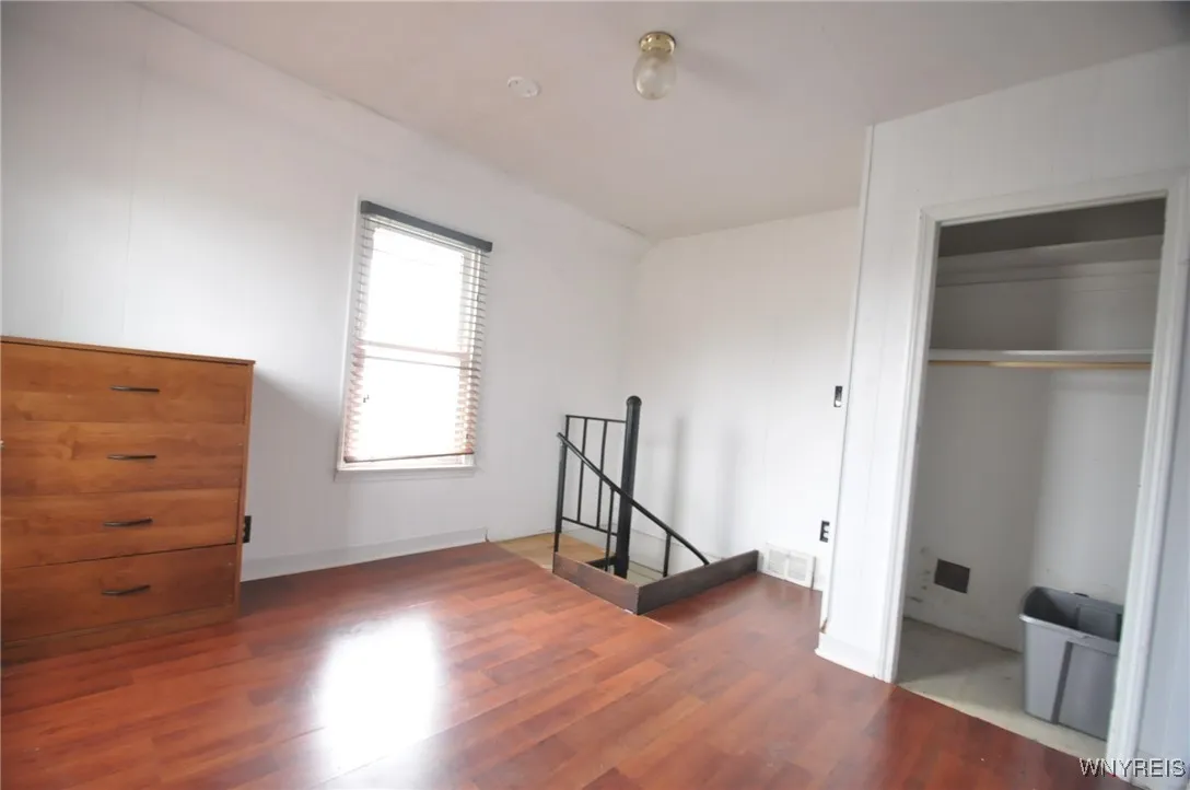 333 Getzville Road, Amherst, New York 14226, Amherst, New York 14226, 3 Bedrooms Bedrooms, 8 Rooms Rooms,1 BathroomBathrooms,Residential Lease,For Rent,333 Getzville Road, Amherst, New York 14226,B1599144