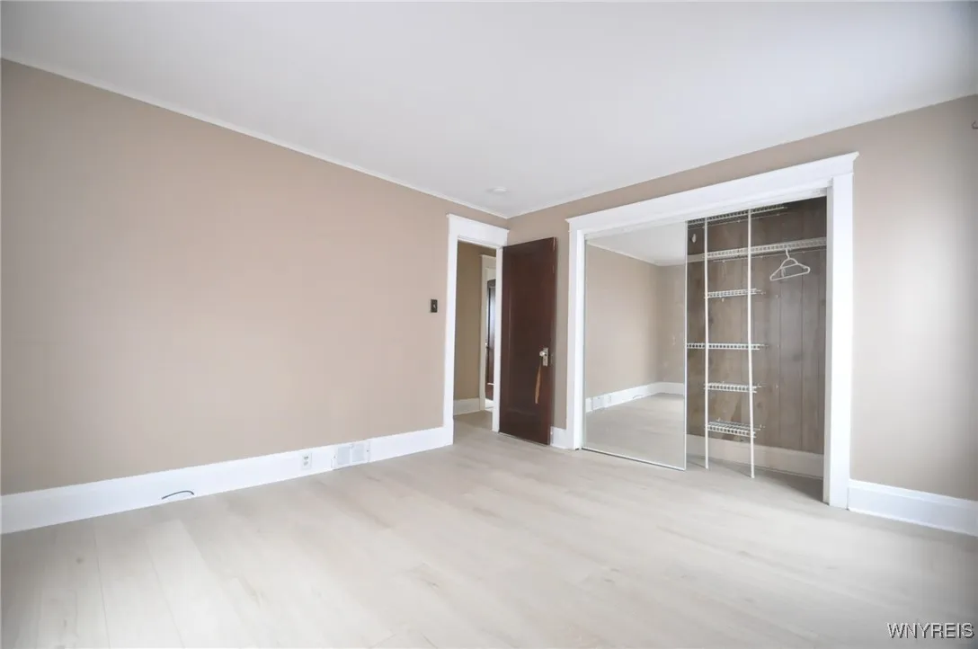 333 Getzville Road, Amherst, New York 14226, Amherst, New York 14226, 3 Bedrooms Bedrooms, 8 Rooms Rooms,1 BathroomBathrooms,Residential Lease,For Rent,333 Getzville Road, Amherst, New York 14226,B1599144