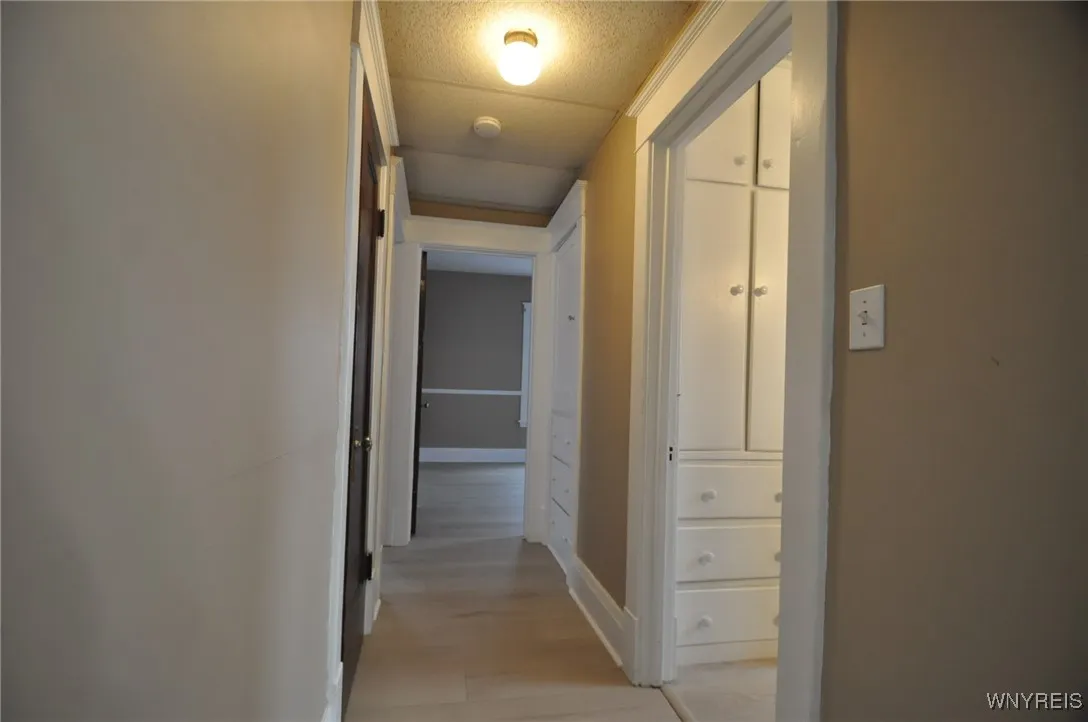 333 Getzville Road, Amherst, New York 14226, Amherst, New York 14226, 3 Bedrooms Bedrooms, 8 Rooms Rooms,1 BathroomBathrooms,Residential Lease,For Rent,333 Getzville Road, Amherst, New York 14226,B1599144