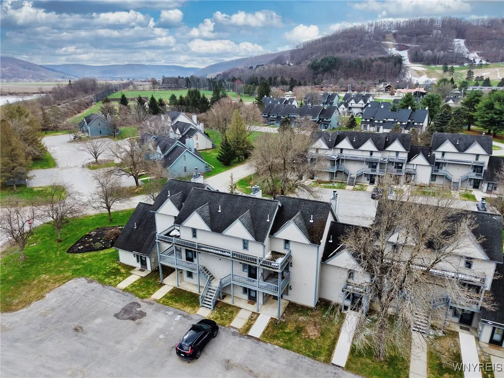 76 Wildflower, Ellicottville, New York 14731, Ellicottville, New York 14731, 1 Bedroom Bedrooms, 4 Rooms Rooms,1 BathroomBathrooms,Residential,For Sale,76 Wildflower, Ellicottville, New York 14731,0,B1598810