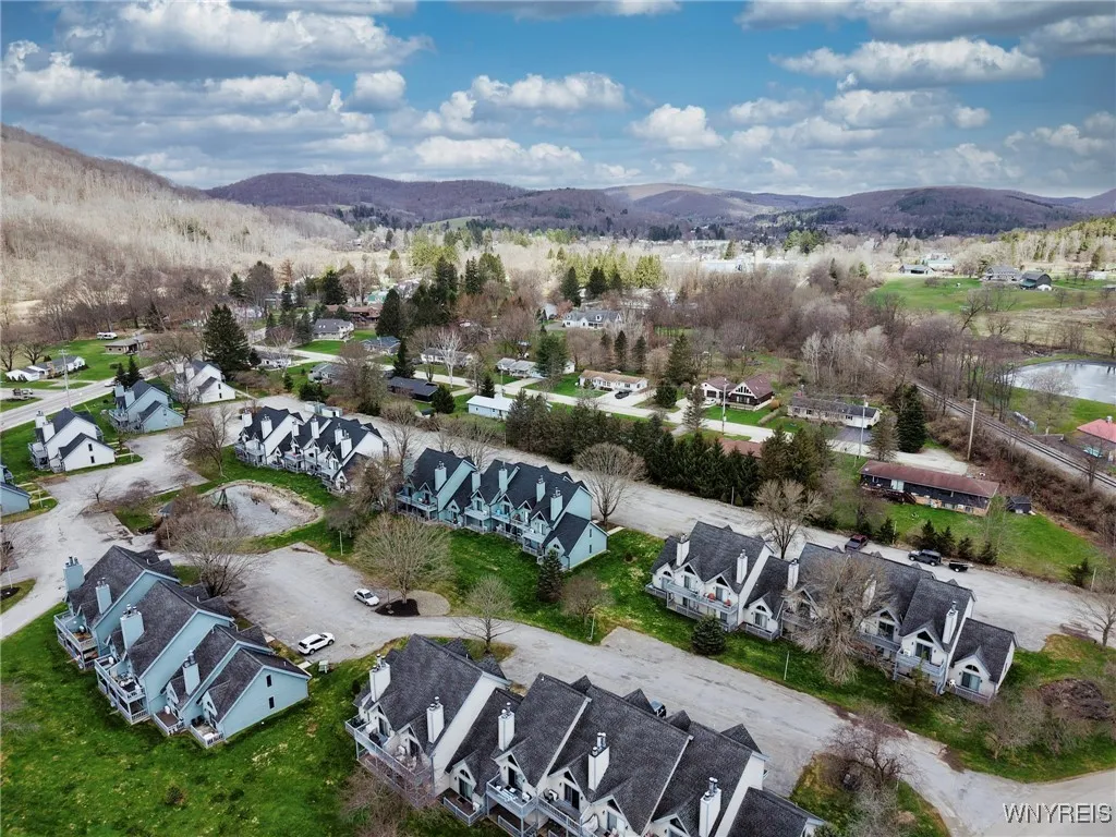 76 Wildflower, Ellicottville, New York 14731, Ellicottville, New York 14731, 1 Bedroom Bedrooms, 4 Rooms Rooms,1 BathroomBathrooms,Residential,For Sale,76 Wildflower, Ellicottville, New York 14731,0,B1598810