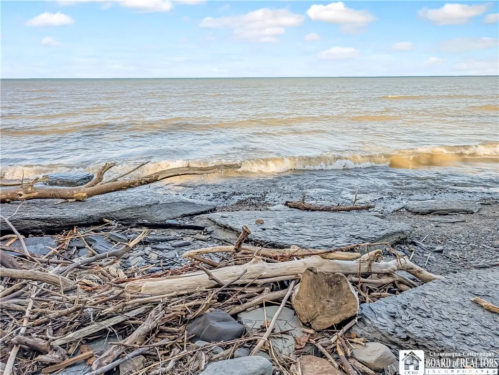 6032 Route 5, Portland, New York 14716, Portland, New York 14716, 2 Bedrooms Bedrooms, 8 Rooms Rooms,1 BathroomBathrooms,Residential,Closed,6032 Route 5, Portland, New York 14716,0,R1598987