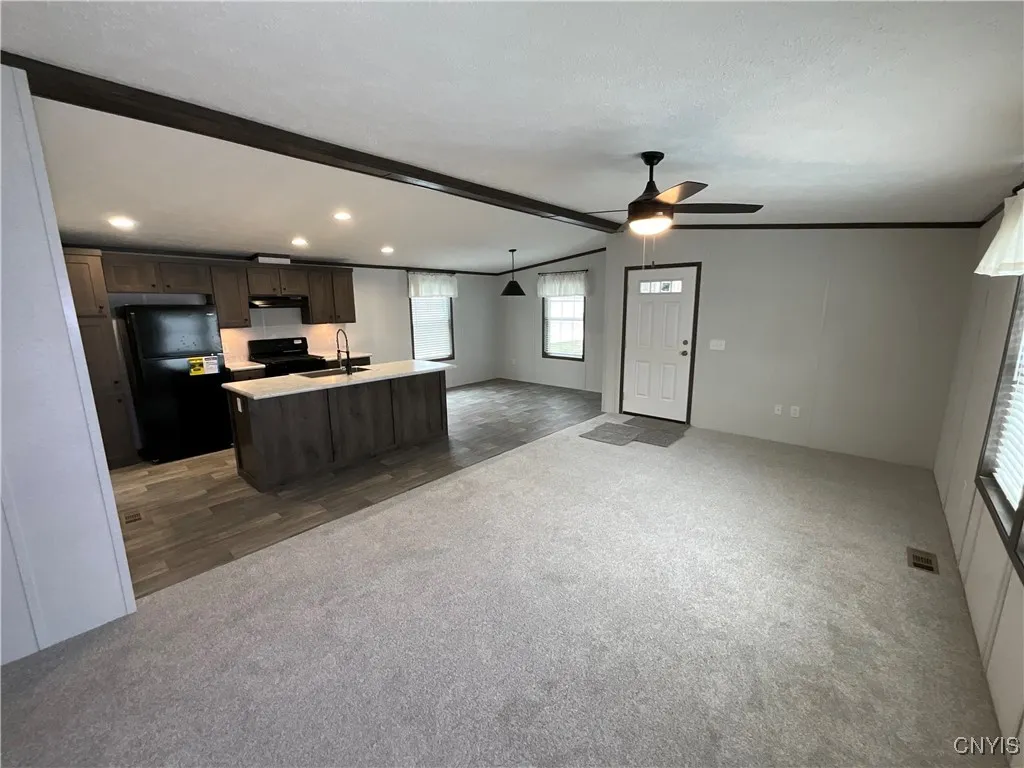 Living room, Kitchen and dinning room
