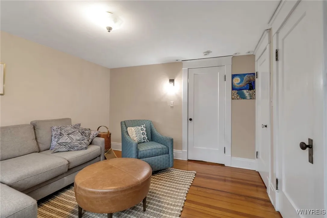 54 High Park Boulevard, Amherst, New York 14226, Amherst, New York 14226, 5 Bedrooms Bedrooms, 11 Rooms Rooms,2 BathroomsBathrooms,Residential,Closed,54 High Park Boulevard, Amherst, New York 14226,0,B1599123