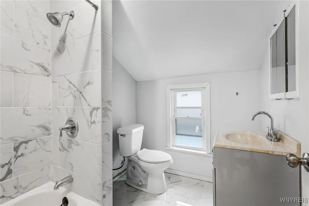 109 Harlem Road, West Seneca, New York 14224, West Seneca, New York 14224, 4 Bedrooms Bedrooms, ,2 BathroomsBathrooms,Residential,Closed,109 Harlem Road, West Seneca, New York 14224,0,B1599280