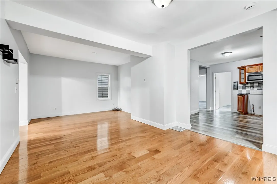 109 Harlem Road, West Seneca, New York 14224, West Seneca, New York 14224, 4 Bedrooms Bedrooms, ,2 BathroomsBathrooms,Residential,Closed,109 Harlem Road, West Seneca, New York 14224,0,B1599280