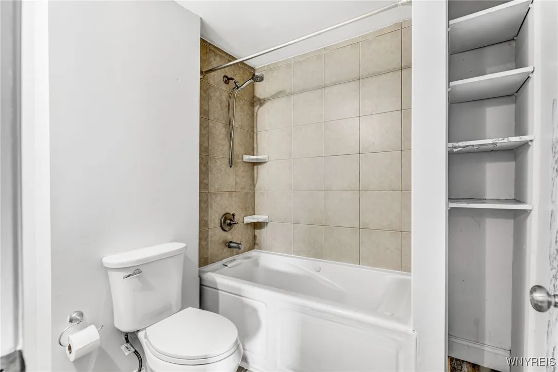 109 Harlem Road, West Seneca, New York 14224, West Seneca, New York 14224, 4 Bedrooms Bedrooms, ,2 BathroomsBathrooms,Residential,Closed,109 Harlem Road, West Seneca, New York 14224,0,B1599280