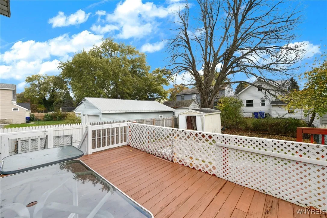 109 Harlem Road, West Seneca, New York 14224, West Seneca, New York 14224, 4 Bedrooms Bedrooms, ,2 BathroomsBathrooms,Residential,Closed,109 Harlem Road, West Seneca, New York 14224,0,B1599280