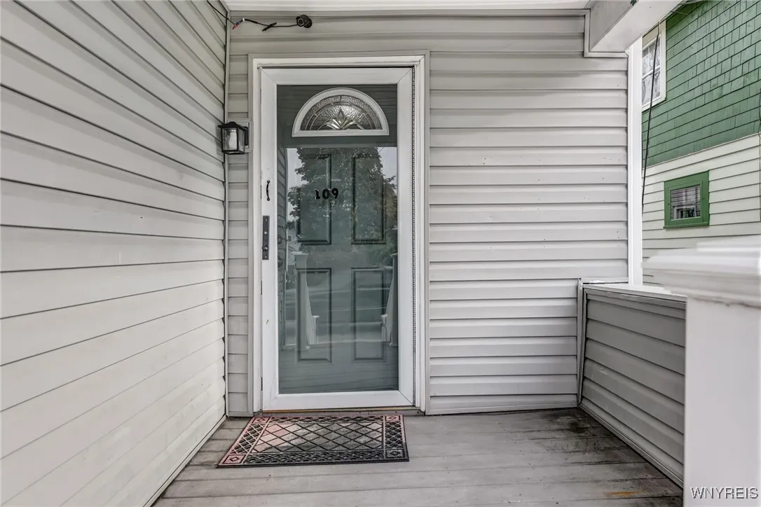 109 Harlem Road, West Seneca, New York 14224, West Seneca, New York 14224, 4 Bedrooms Bedrooms, ,2 BathroomsBathrooms,Residential,Closed,109 Harlem Road, West Seneca, New York 14224,0,B1599280