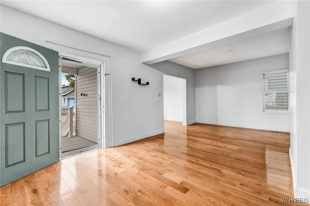 109 Harlem Road, West Seneca, New York 14224, West Seneca, New York 14224, 4 Bedrooms Bedrooms, ,2 BathroomsBathrooms,Residential,Closed,109 Harlem Road, West Seneca, New York 14224,0,B1599280