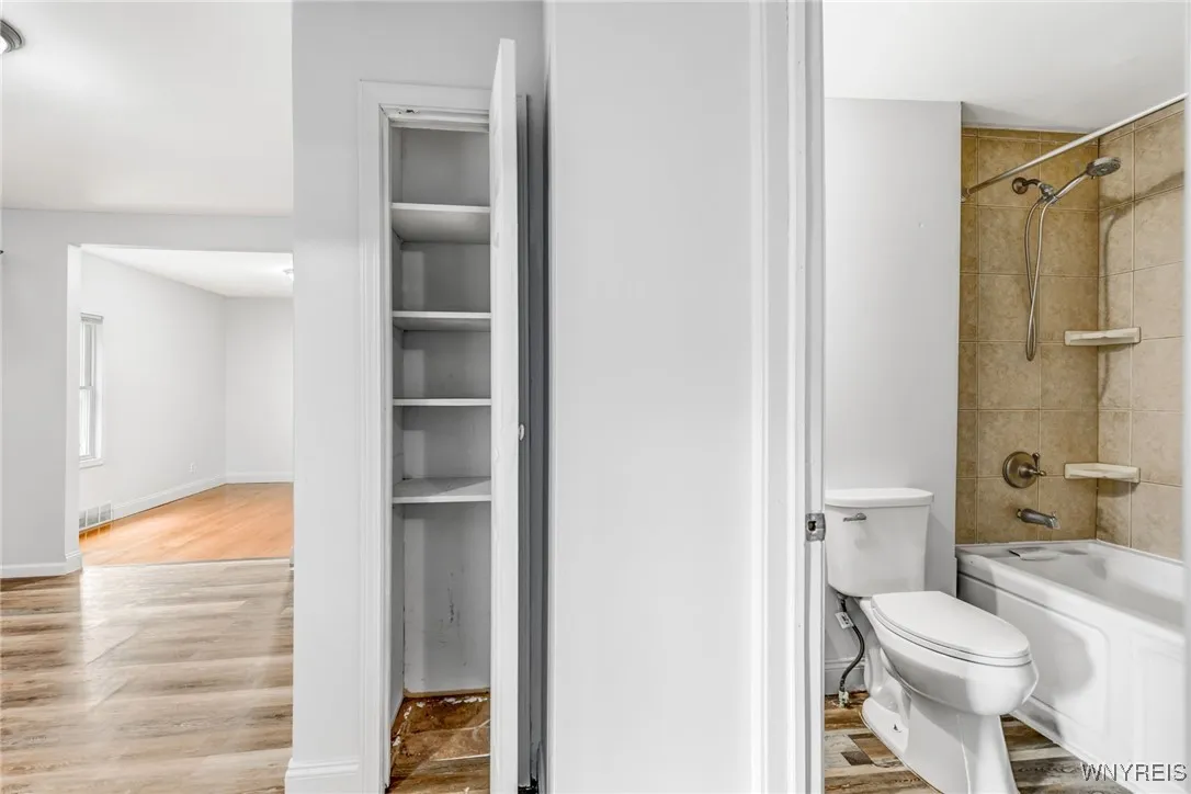 109 Harlem Road, West Seneca, New York 14224, West Seneca, New York 14224, 4 Bedrooms Bedrooms, ,2 BathroomsBathrooms,Residential,Closed,109 Harlem Road, West Seneca, New York 14224,0,B1599280