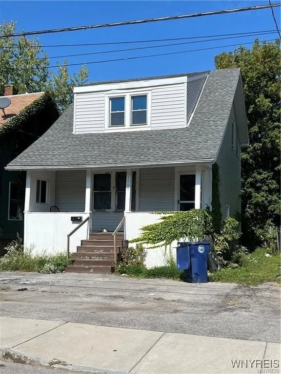 1868 Weston Avenue, Niagara Falls, New York 14305, Niagara Falls, New York 14305, 3 Bedrooms Bedrooms, 6 Rooms Rooms,1 BathroomBathrooms,Residential,For Sale,1868 Weston Avenue, Niagara Falls, New York 14305,B1599121