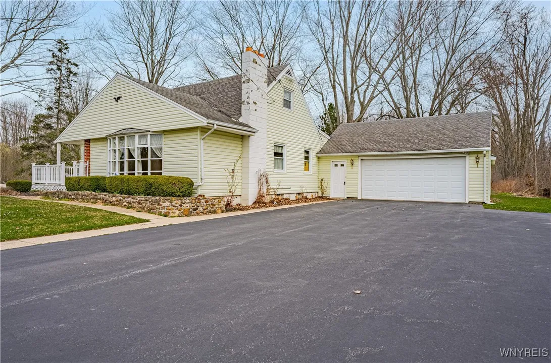 4691 Shadigee Road, Wilson, New York 14108, Wilson, New York 14108, 4 Bedrooms Bedrooms, 11 Rooms Rooms,2 BathroomsBathrooms,Residential,Closed,4691 Shadigee Road, Wilson, New York 14108,0,B1599285