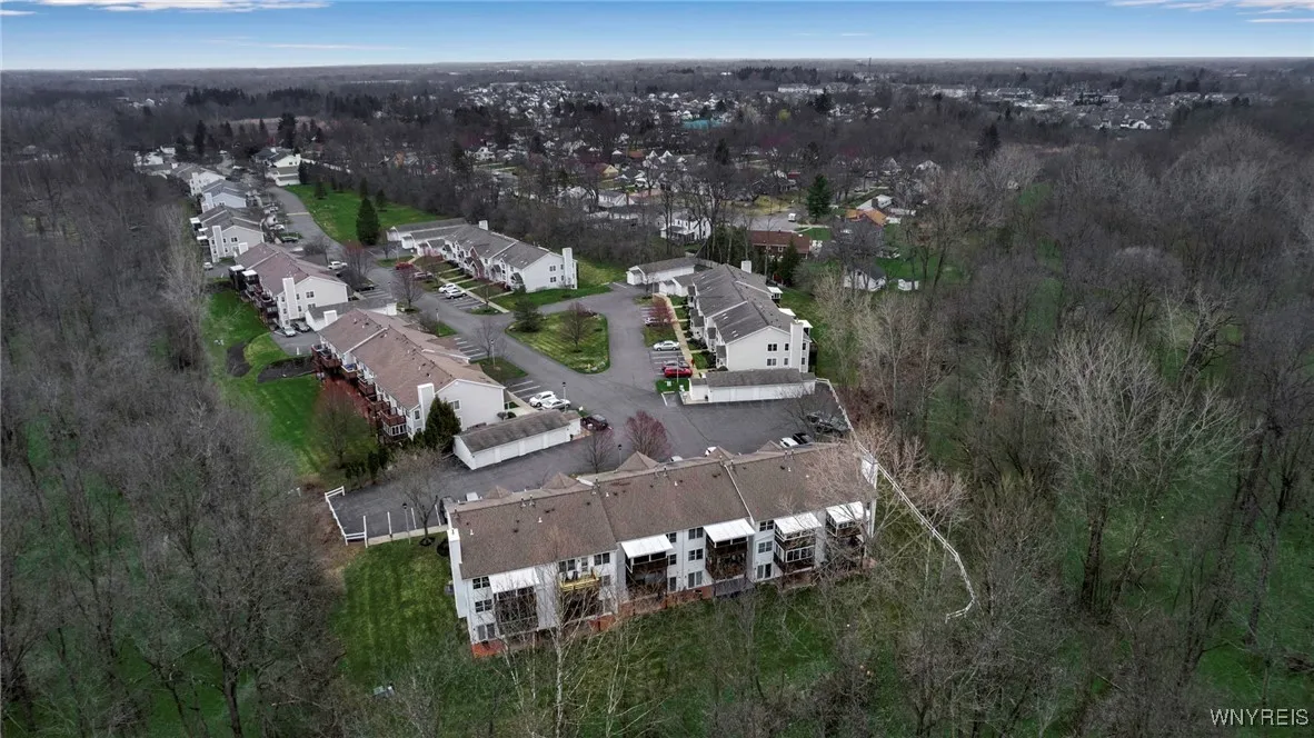 160 Olde Stone Lane, Lancaster, New York 14086, Lancaster, New York 14086, 3 Bedrooms Bedrooms, 10 Rooms Rooms,3 BathroomsBathrooms,Residential,Closed,160 Olde Stone Lane, Lancaster, New York 14086,0,B1599053