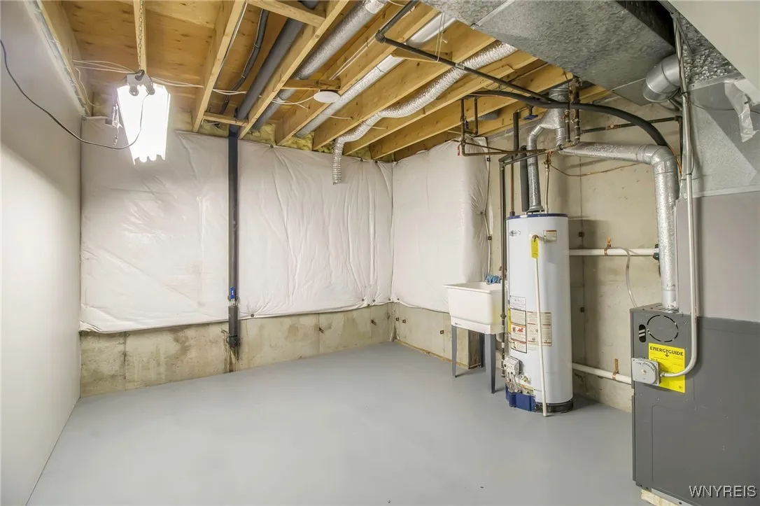 160 Olde Stone Lane, Lancaster, New York 14086, Lancaster, New York 14086, 3 Bedrooms Bedrooms, 10 Rooms Rooms,3 BathroomsBathrooms,Residential,Closed,160 Olde Stone Lane, Lancaster, New York 14086,0,B1599053