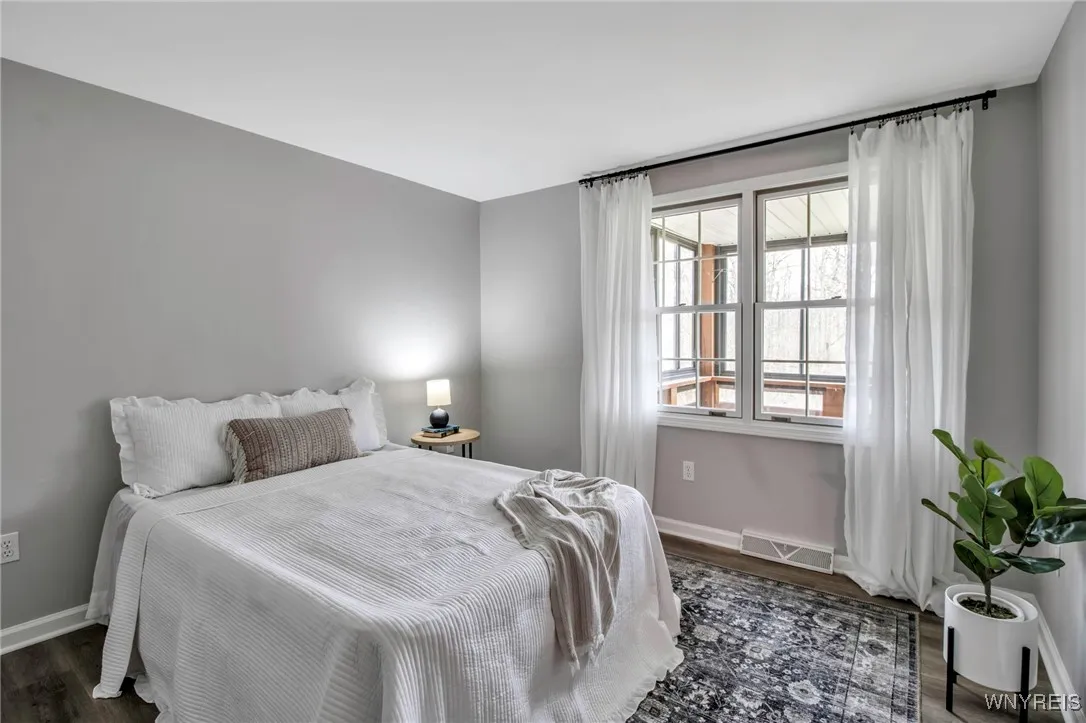 160 Olde Stone Lane, Lancaster, New York 14086, Lancaster, New York 14086, 3 Bedrooms Bedrooms, 10 Rooms Rooms,3 BathroomsBathrooms,Residential,Closed,160 Olde Stone Lane, Lancaster, New York 14086,0,B1599053