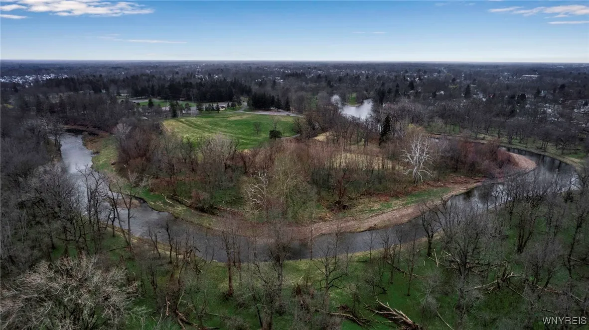 160 Olde Stone Lane, Lancaster, New York 14086, Lancaster, New York 14086, 3 Bedrooms Bedrooms, 10 Rooms Rooms,3 BathroomsBathrooms,Residential,Closed,160 Olde Stone Lane, Lancaster, New York 14086,0,B1599053